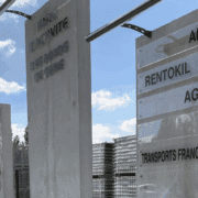 Des supports de signalétique intérieure et extérieure dans l’Eure